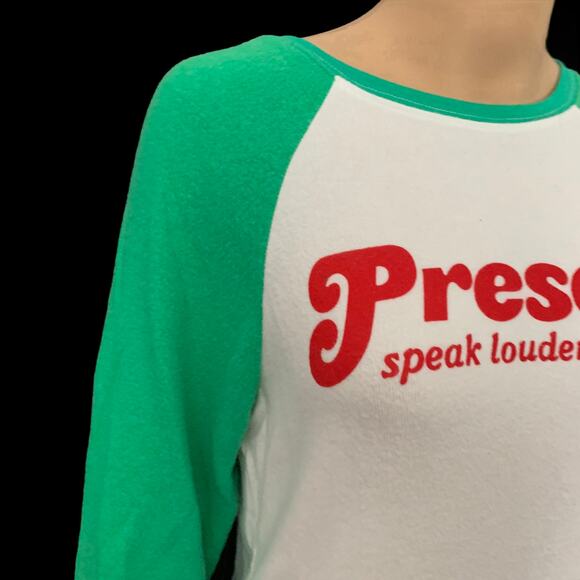 NEW Wildfox Presents Speak Louder Than Words Green White Christmas Jumper XS - Picture 4 of 11